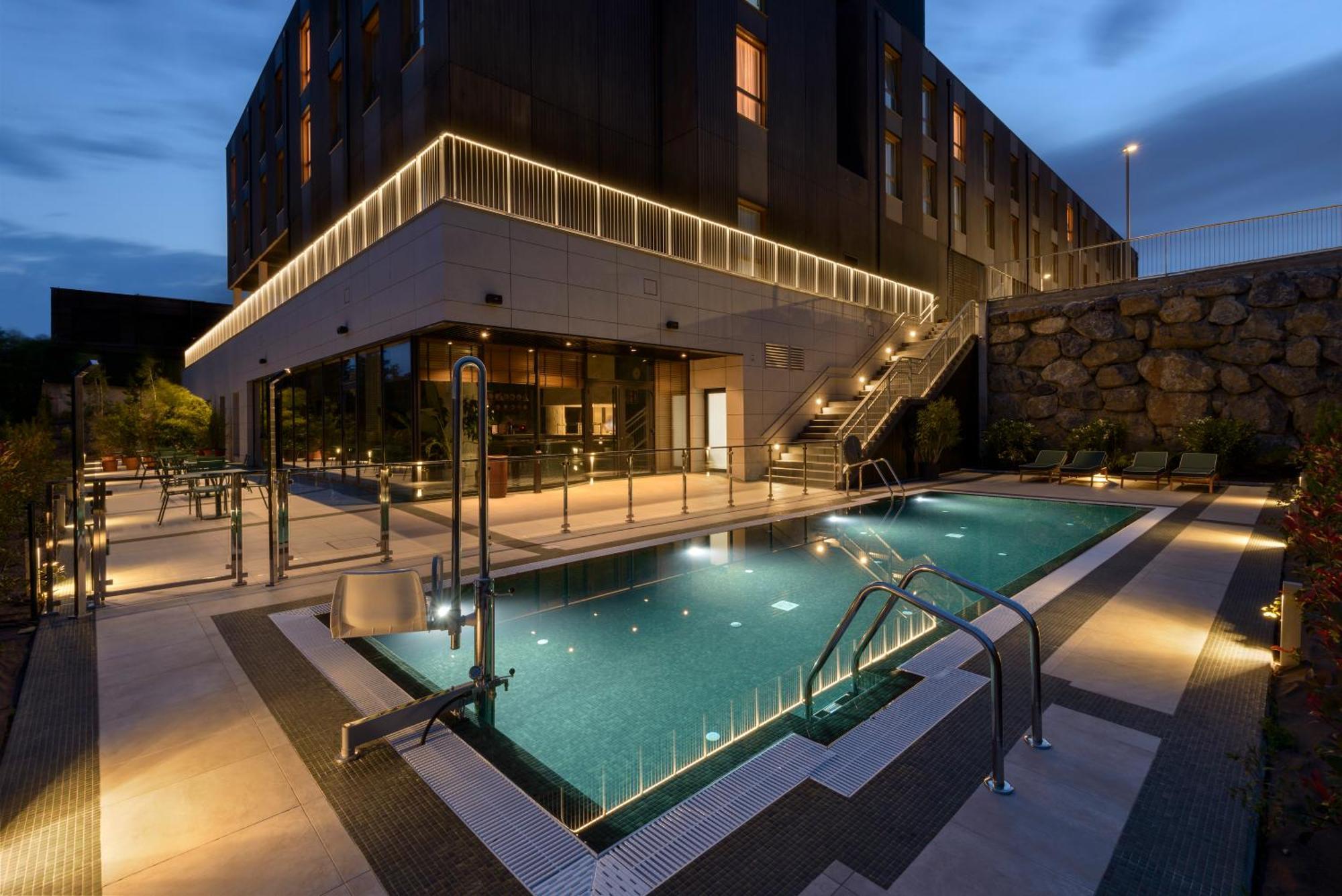 Hotel Tres Reyes San Sebastian Bagian luar foto