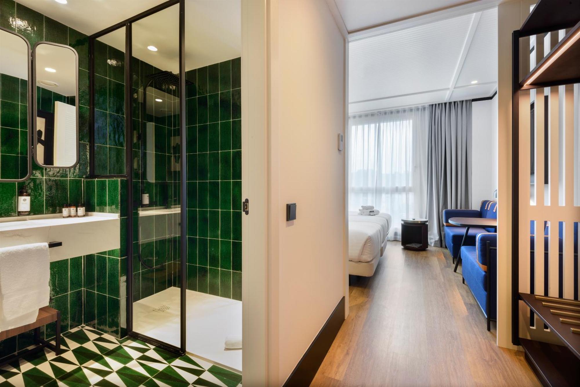 Hotel Tres Reyes San Sebastian Bagian luar foto